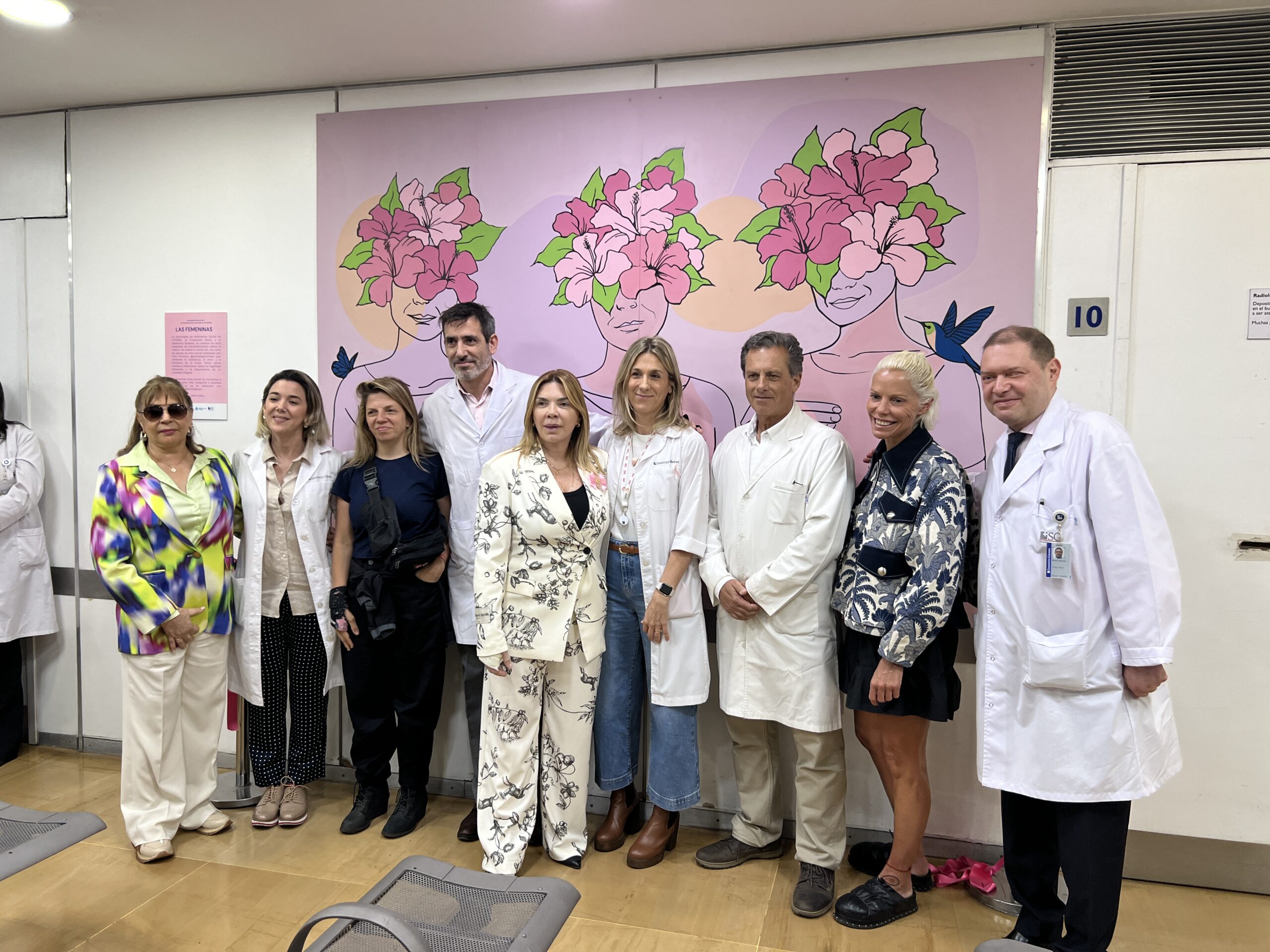 Octubre Rosa: Inauguración del mural “Las Femeninas”